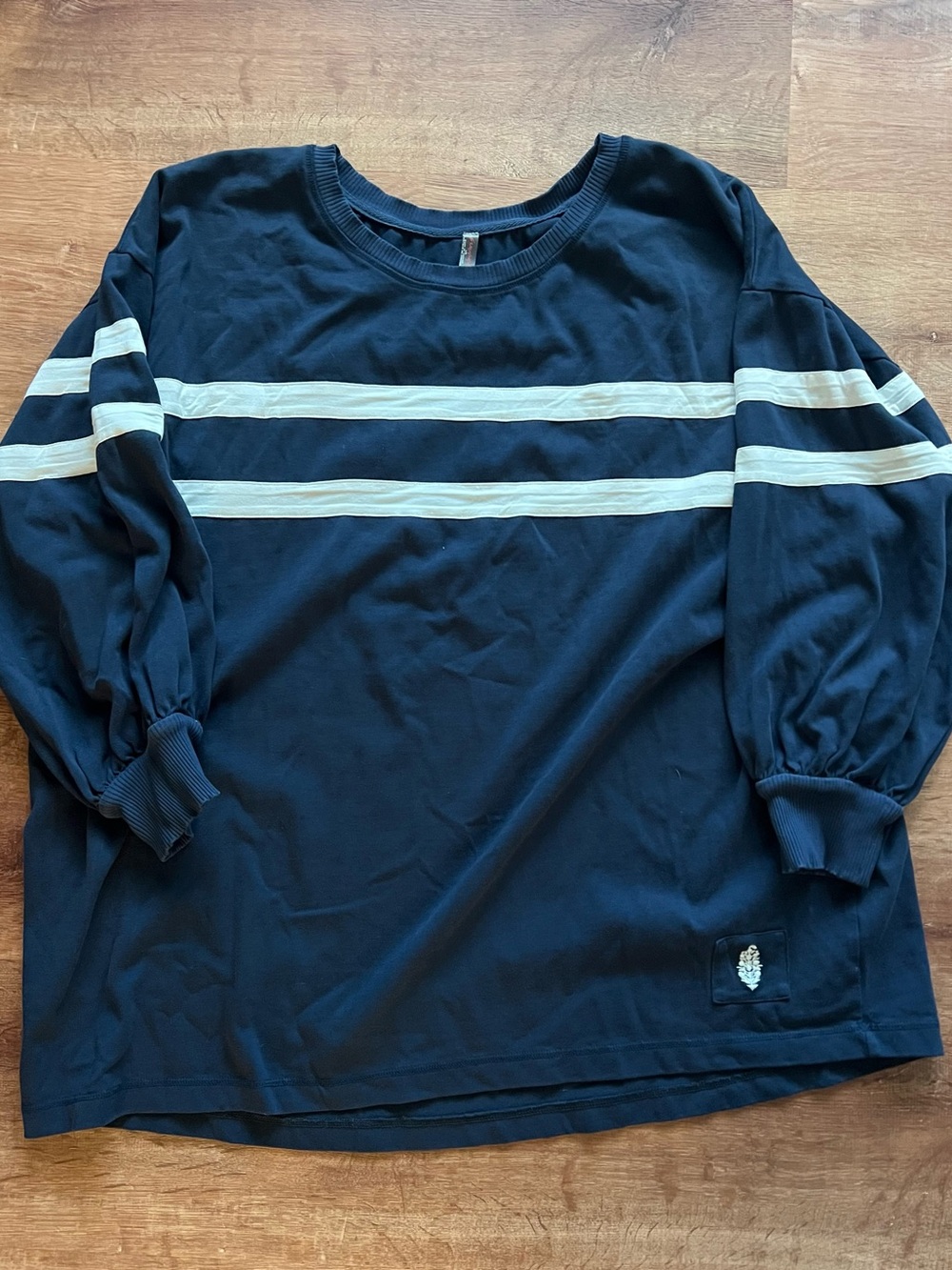 Free People FP Movement Stadium Layer Size Large RT $78 Navy